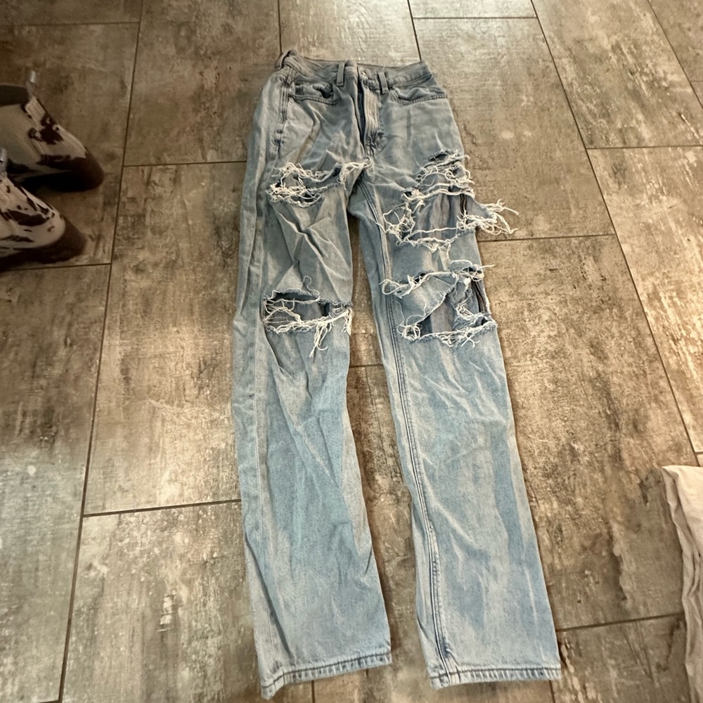 Baggy distressed jeans (Mom Jeans)